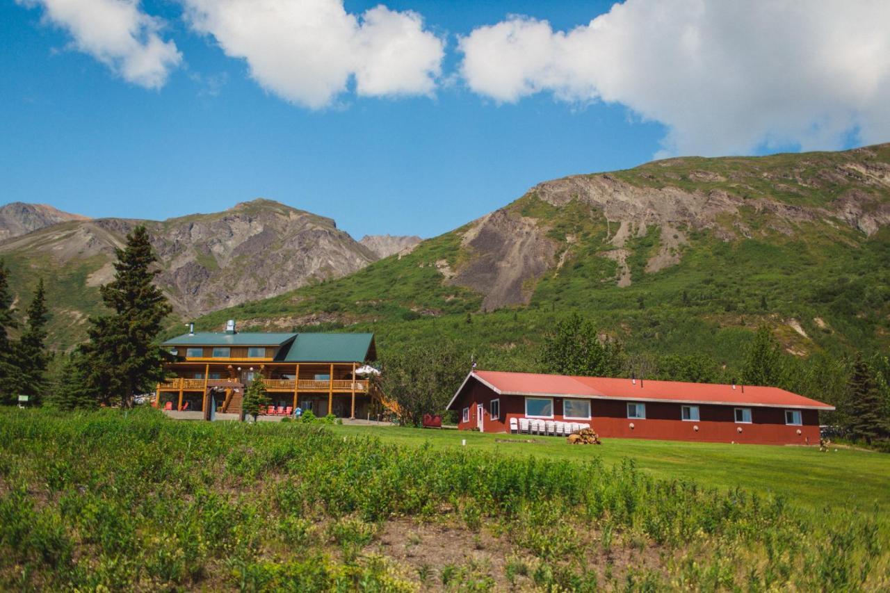 Majestic Valley Wilderness Lodge Sutton-Alpine Exterior photo